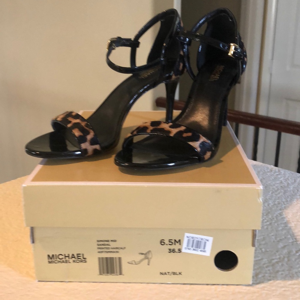 Worn once Michael Kors Leopard Sandals - haircalf